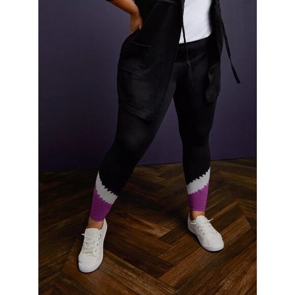 NWT Torrid Full Length Waist Ankle Dip Black Leggings Plus Size: 2X (18/20) - Picture 1 of 4